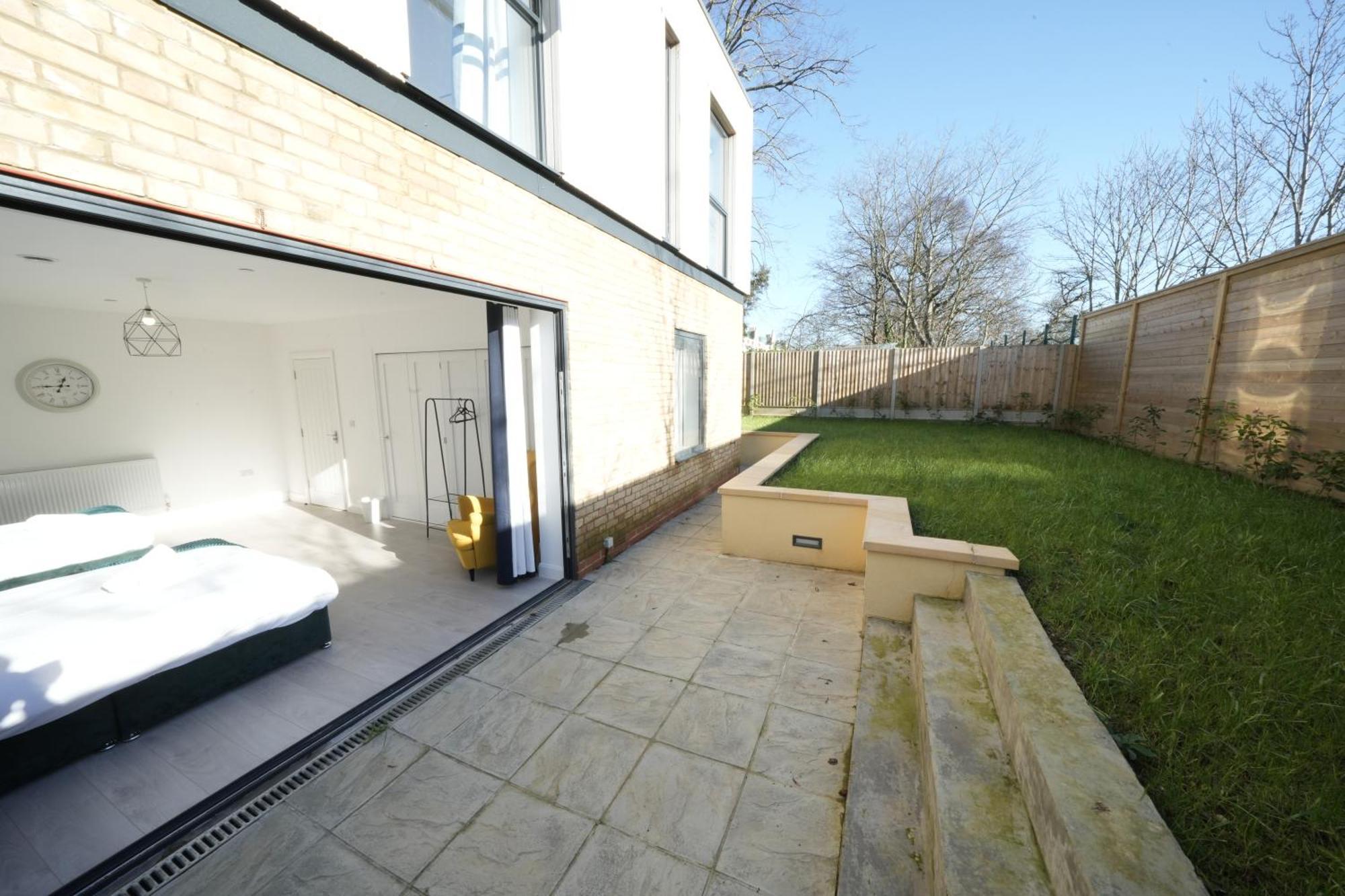 Ealing Broadway Great Stay 7-Minute Walk From The Underground Exterior photo